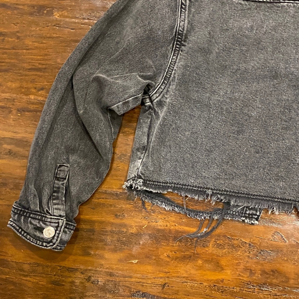 Zara Distressed Cropped Black Denim Jacket Girls Size 11-12 - Picture 8 of 10